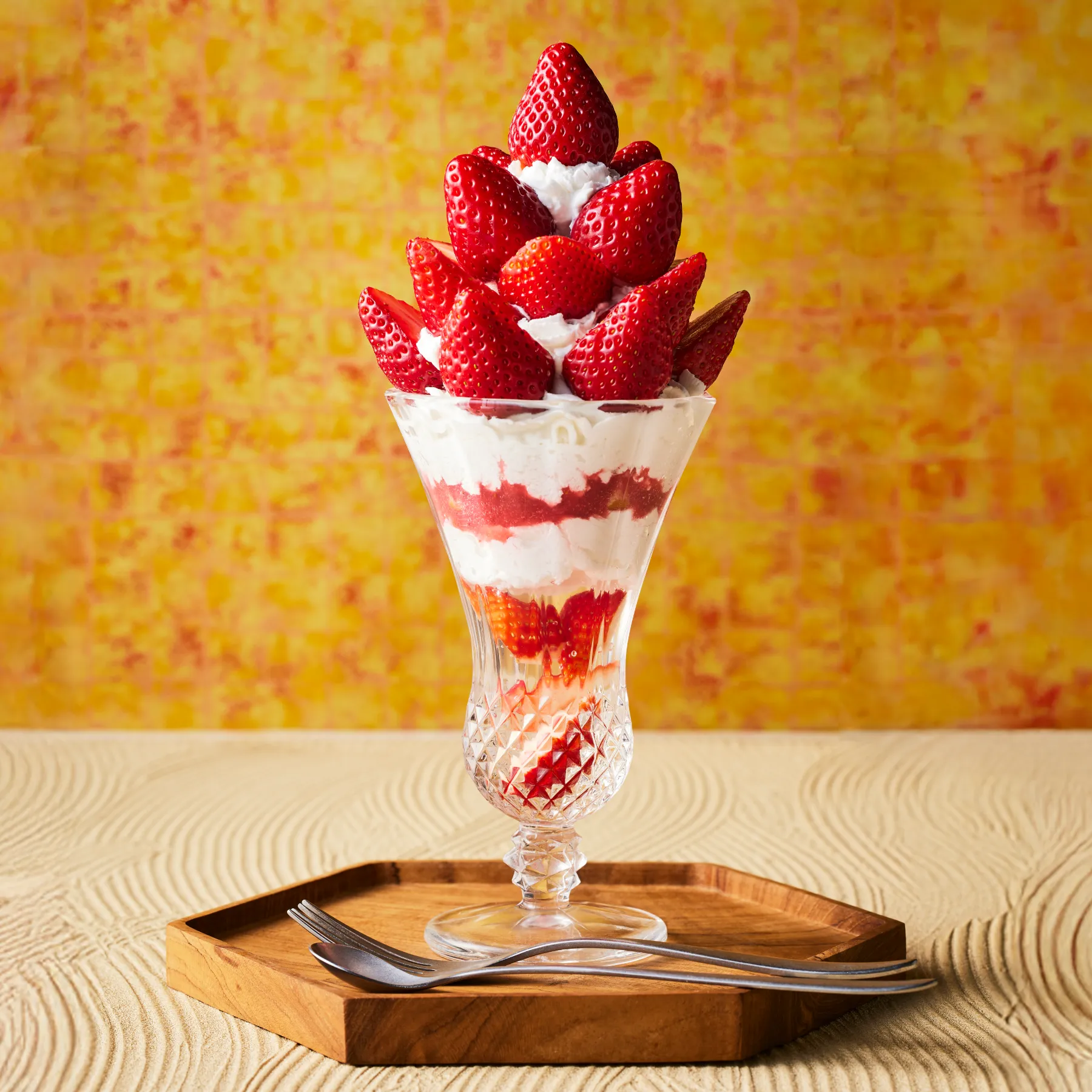 一粒で、心を奪う。「ミガキイチゴ」「村田さん家のいちご」「風早いちご」が入果！